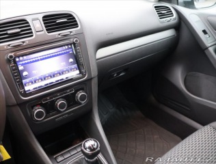 Volkswagen Golf 1,4 16V 59kW Klima Trendl 2010