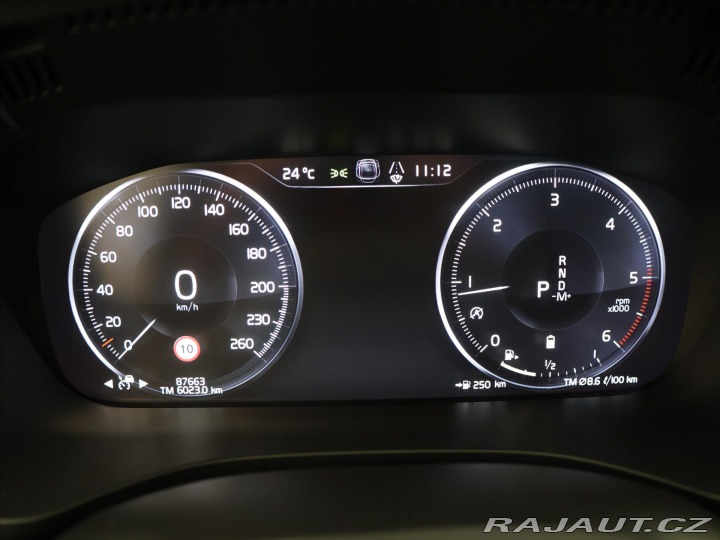 Volvo XC60 2.0 B4 145kW R-Design CZ 2020