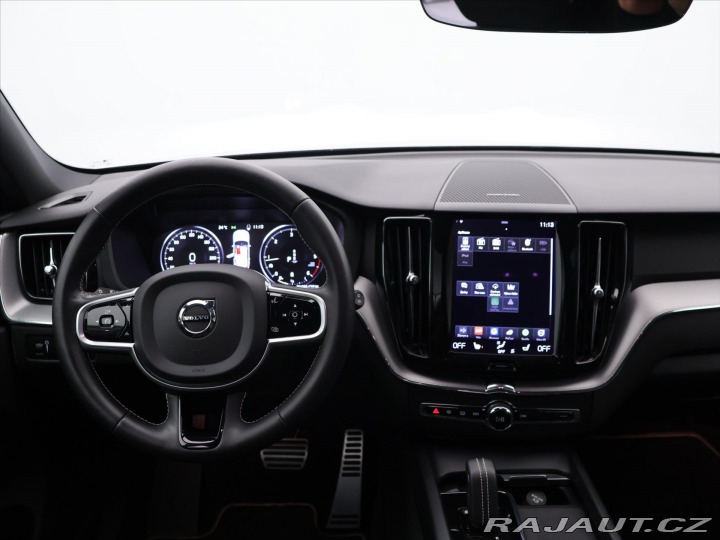 Volvo XC60 2.0 B4 145kW R-Design CZ 2020