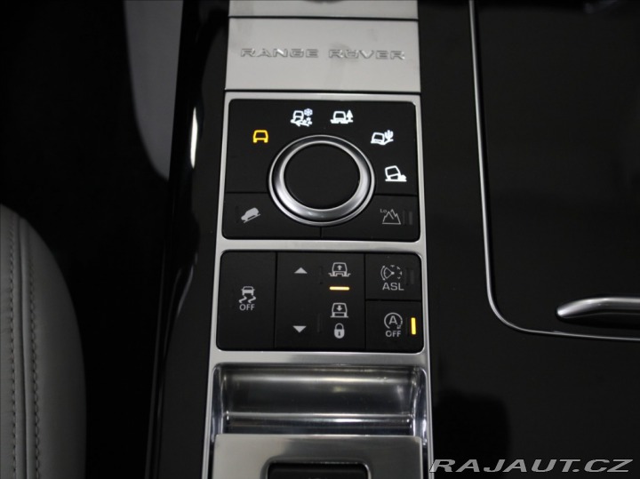 Land Rover Range Rover 3,0 TDV6 190kW Pano.Výpro 2014