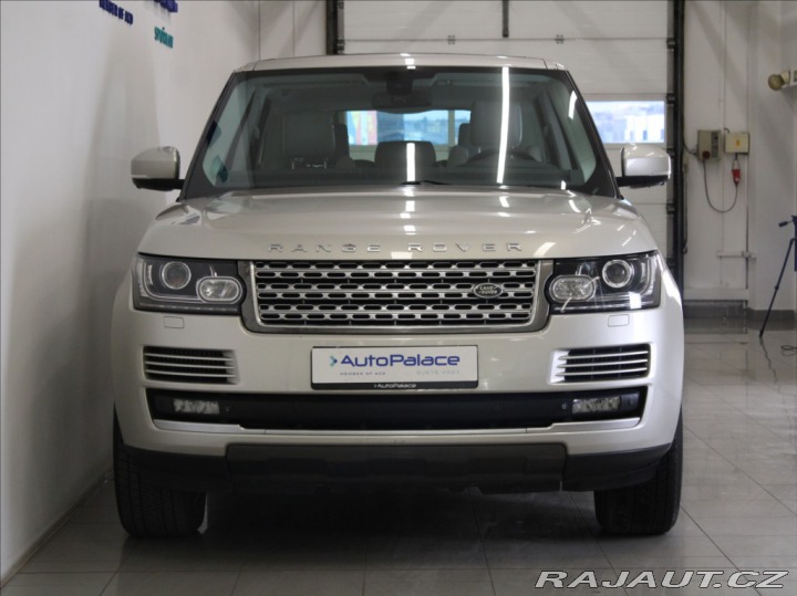 Land Rover Range Rover 3,0 TDV6 190kW Pano.Výpro 2014