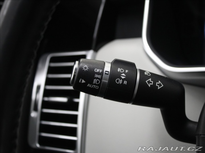 Land Rover Range Rover 3,0 TDV6 190kW Pano.Výpro 2014