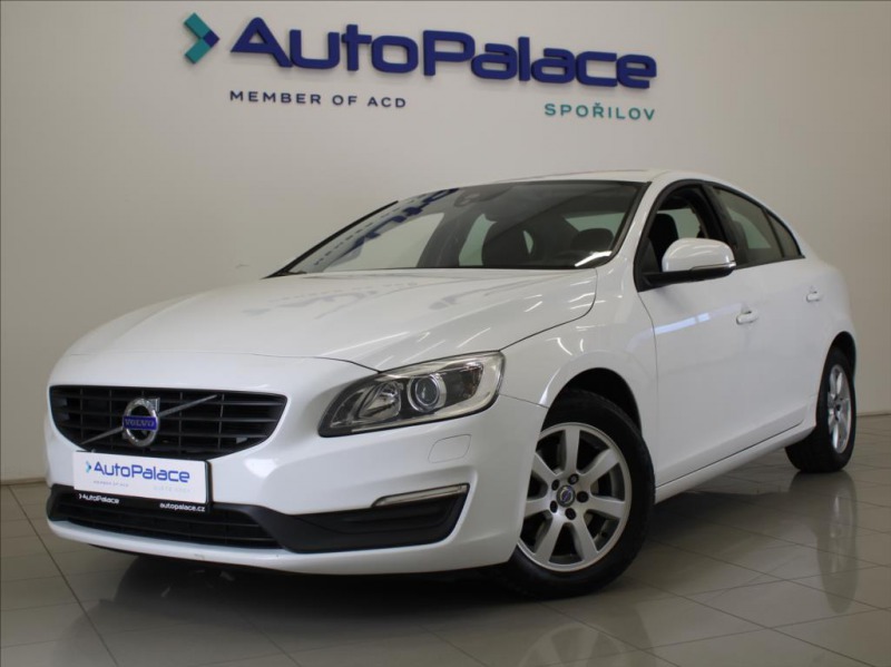 Volvo S60 2,0 D3 110kW MT NAVI Ligh