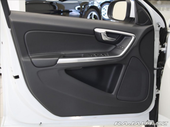 Volvo S60 2,0 D3 110kW ČR Výprodej! 2016