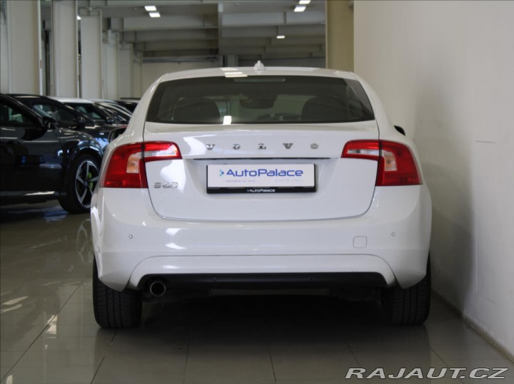 Volvo S60 2,0 D3 110kW ČR Výprodej! 2016