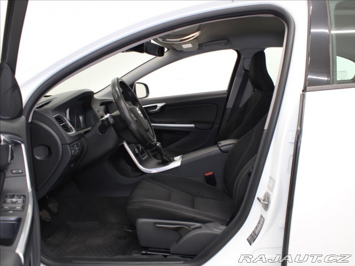Volvo S60 2,0 D3 110kW ČR Výprodej! 2016