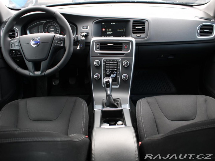 Volvo S60 2,0 D3 110kW ČR Výprodej! 2016