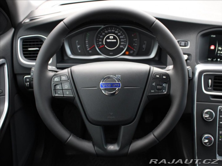 Volvo S60 2,0 D3 110kW ČR Výprodej! 2016