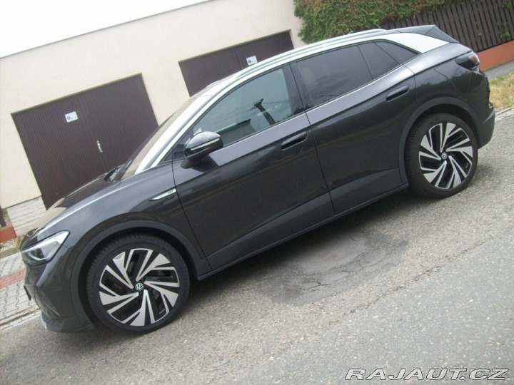 Volkswagen ID.4 0,0   PRO 5/2021 TEP.ČERP 2021
