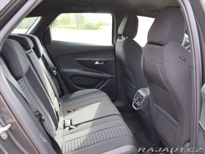 Peugeot 3008 1,2 96kW Active Pack DPH 2023