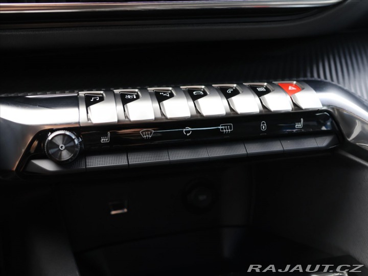 Peugeot 3008 1,2 96kW Active Pack DPH 2023