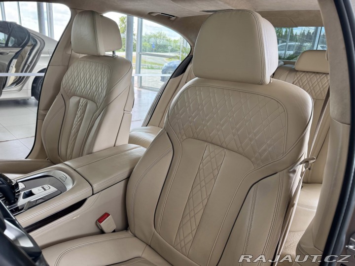 BMW 7 730d xDrive*Laser*Dověry* 2016