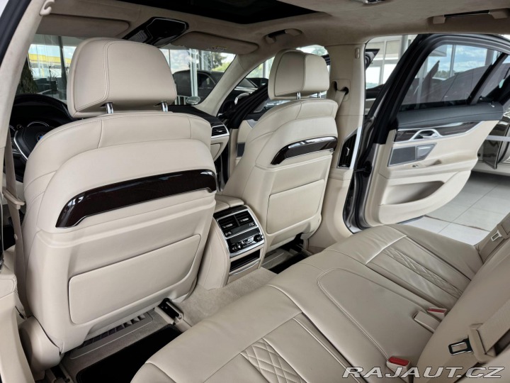 BMW 7 730d xDrive*Laser*Dověry* 2016