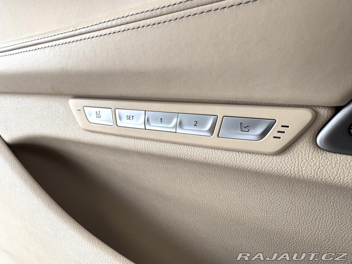 BMW 7 730d xDrive*Laser*Dověry* 2016