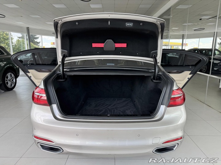 BMW 7 730d xDrive*Laser*Dověry* 2016