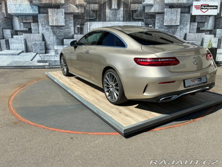 Mercedes-Benz E 220D, 143KW, VZDUCH, ACC, 2017