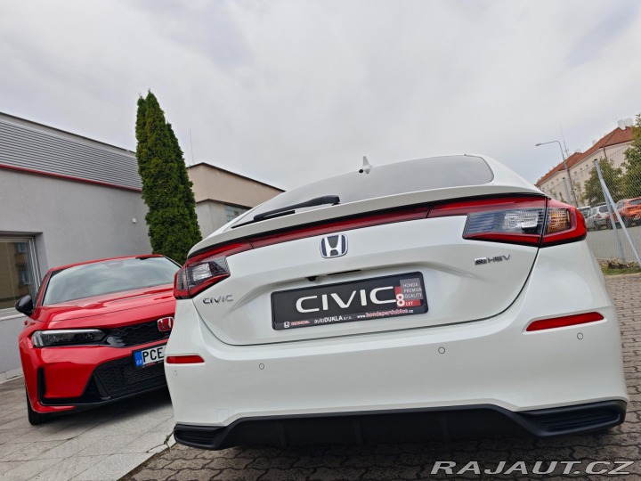 Honda Civic 2.0 e:HEV SPORT SKLADEM 2026