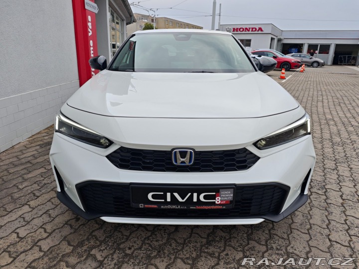 Honda Civic 2.0 e:HEV SPORT SKLADEM 2026