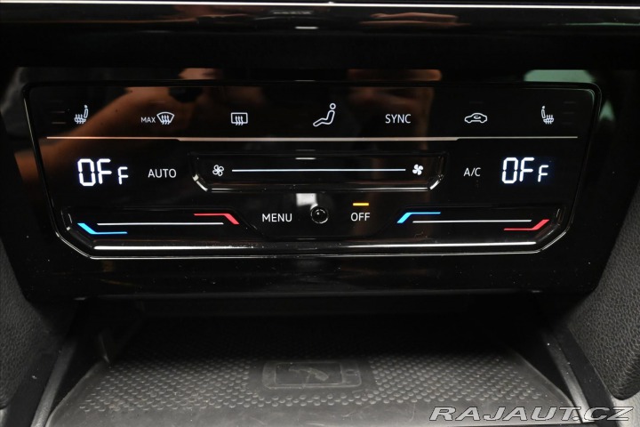 Volkswagen Passat 2,0 TDI 110 kW DSG ELEGAN 2023