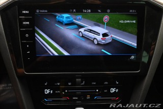 Volkswagen Passat 2,0 TDI 110 kW DSG ELEGAN 2023
