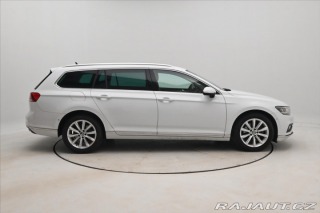 Volkswagen Passat 2,0 TDI 110 kW DSG ELEGAN 2023