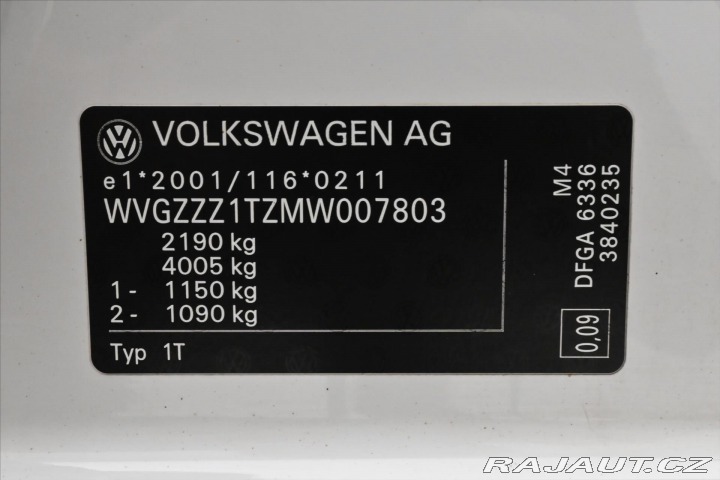 Volkswagen Touran 2,0 TDI 110kWTAŽNÉ LED Zá 2020