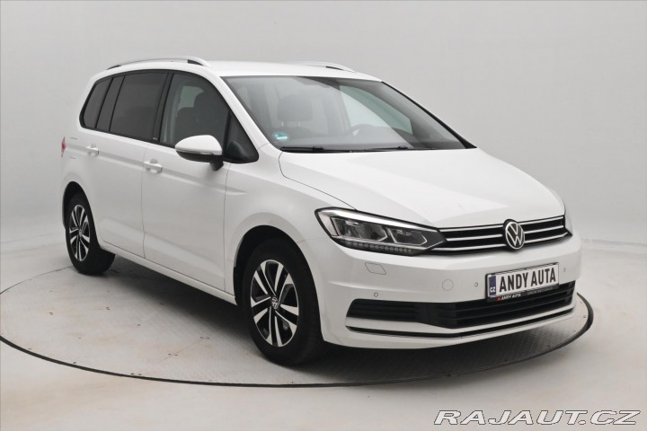 Volkswagen Touran 2,0 TDI 110kWTAŽNÉ LED Zá 2020