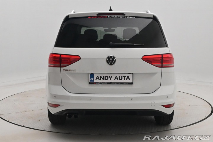 Volkswagen Touran 2,0 TDI 110kWTAŽNÉ LED Zá 2020