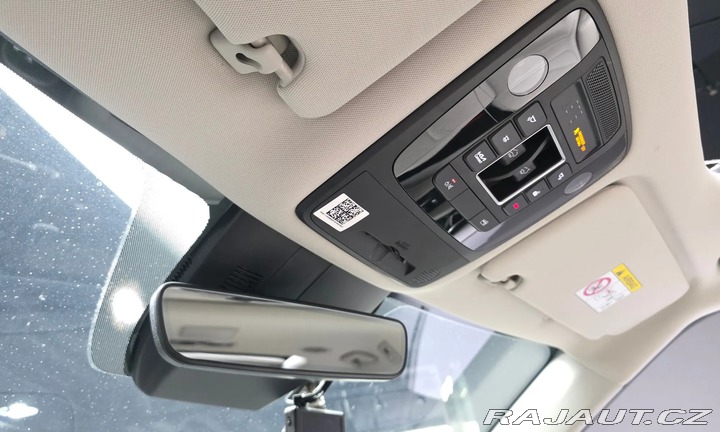 Kia Carnival NOBLESSE 3.5V6 2021