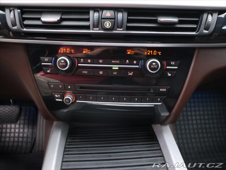 BMW X5 3,0 Xd M-paket CZ Kůže Na 2014