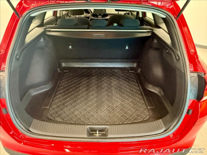 Hyundai i30 1,5 DPi COMFORT 1.MAJITEL 2022