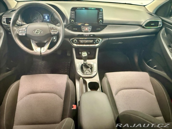 Hyundai i30 1,5 DPi COMFORT 1.MAJITEL 2022