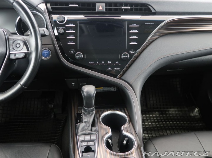 Toyota Camry 2.5,Hybrid,Executive,131K 2019
