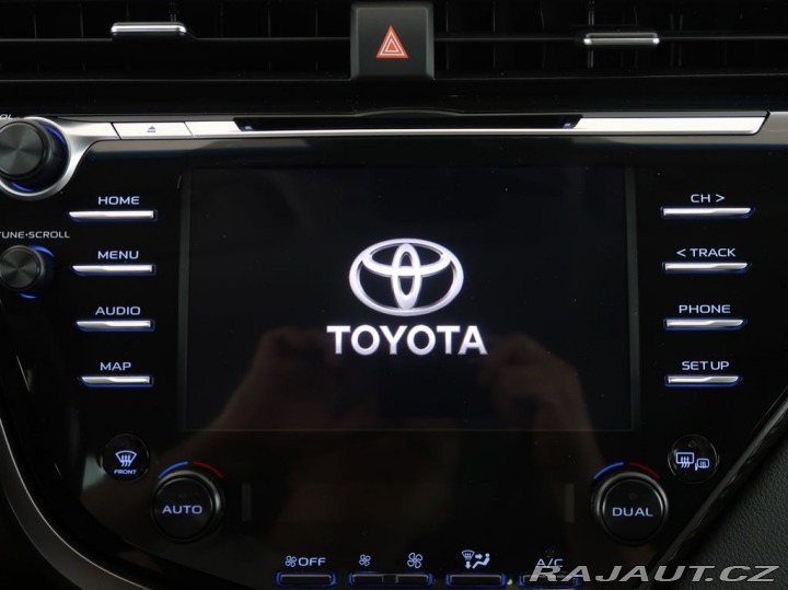 Toyota Camry 2.5,Hybrid,Executive,131K 2019