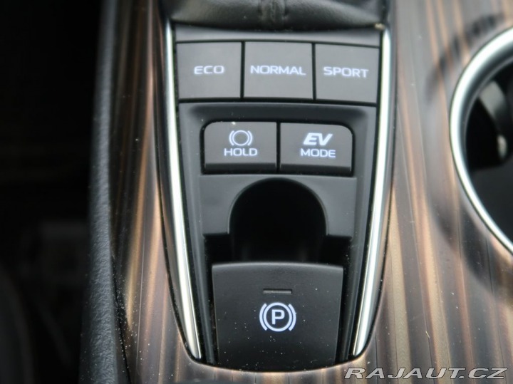 Toyota Camry 2.5,Hybrid,Executive,131K 2019