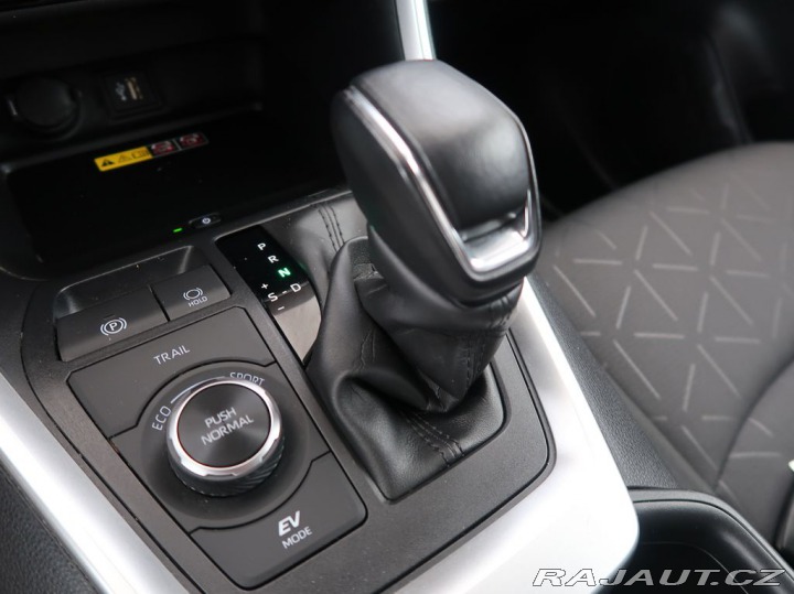 Toyota RAV4 2.5Hybrid,4x4,1Maj,Comfor 2022