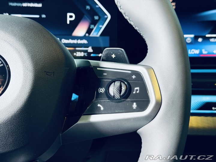 BMW 5 520i*ZÁRUKA*TAŽNÉ*HARM&am 2025