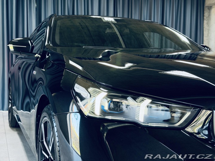 BMW 5 520i*ZÁRUKA*TAŽNÉ*HARM&am 2025