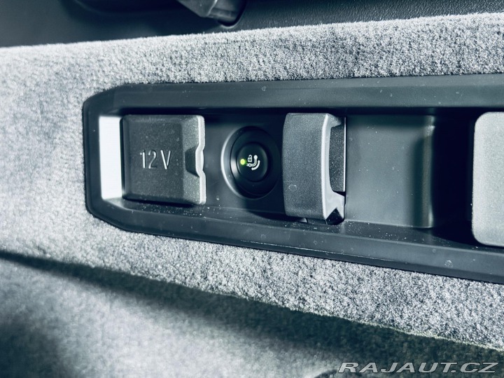 BMW 5 520i*ZÁRUKA*TAŽNÉ*HARM&am 2025