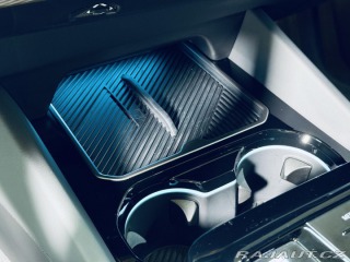 BMW 5 520i*ZÁRUKA*TAŽNÉ*HARM&am 2025
