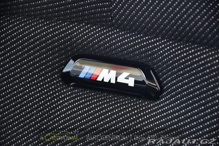 BMW M4 3.0i 45tKM!! ČR DPH LED 2019