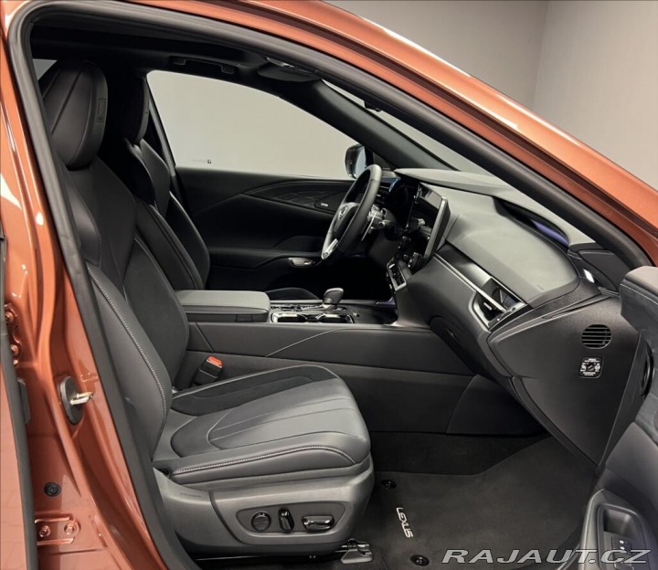 Lexus Ostatní modely RX 500h 2,4 HEV F SPORT PLUS PANO 2025