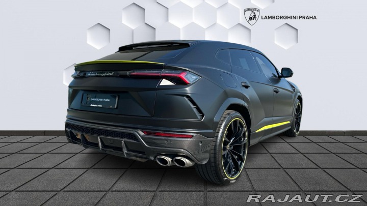 Lamborghini Urus Graphite Capsule 2021