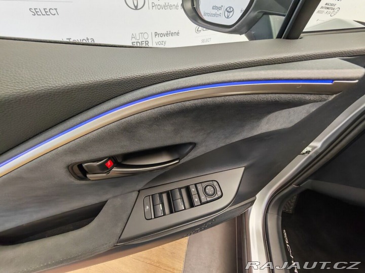 Toyota C-HR 2.0 Plug - in Hybrid ( 22 2026