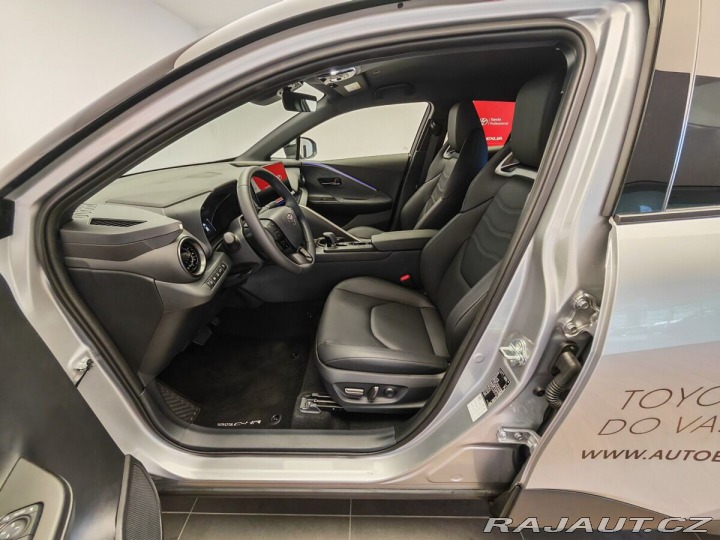 Toyota C-HR 2.0 Plug - in Hybrid ( 22 2026