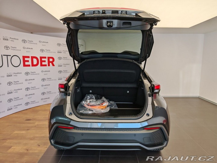Toyota C-HR 2,0 Plug-in Hybrid Style 1800