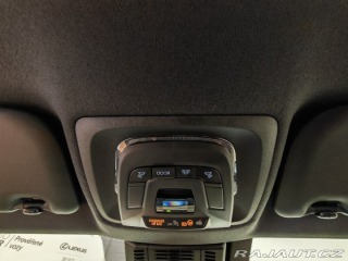 Toyota C-HR 2,0 Plug-in Hybrid Style 1800