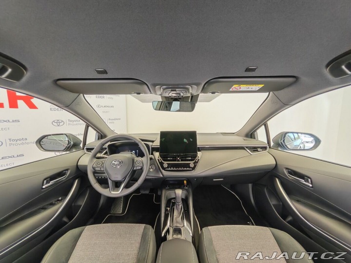Toyota Corolla 2.0 Hybrid e-CVT Style 1800