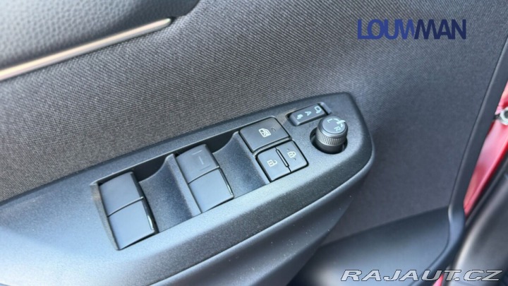 Toyota Yaris 1.5 HEV CVT EXECUTIVE 1800