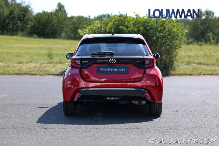 Toyota Yaris 1.5 HEV CVT EXECUTIVE 2026